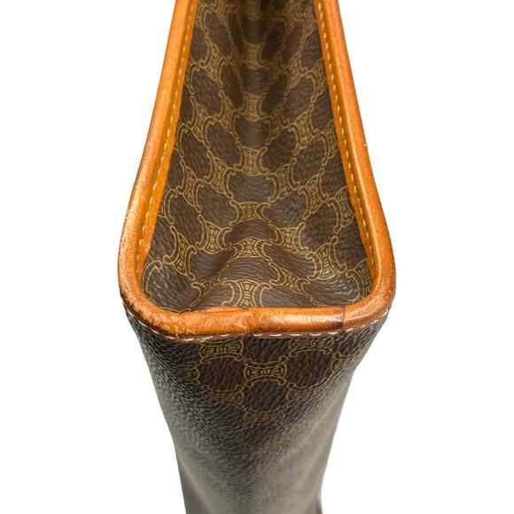 Vintage Celine Macadam Coated Canvas Clutch Pouch Made In Italy Tan Leather Trim - Picture 13 of 14